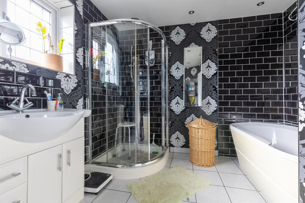 Additional image 14 of New Farm Court, The Village, Great Barrow