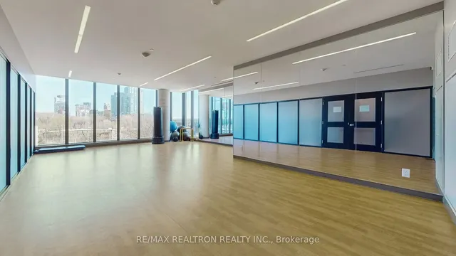 Additional image 16 of 49 East Liberty St Unit 1102