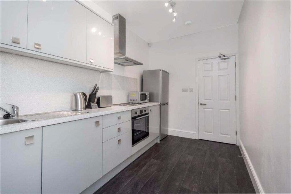 Additional image 3 of 1 bedroom property in Bath Road, Bristol