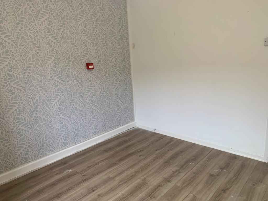 Additional image 11 of Flat 1 East Court, 171 East Road, Tylerstown, Ferndale, Mid Glamorgan, CF43 3BU