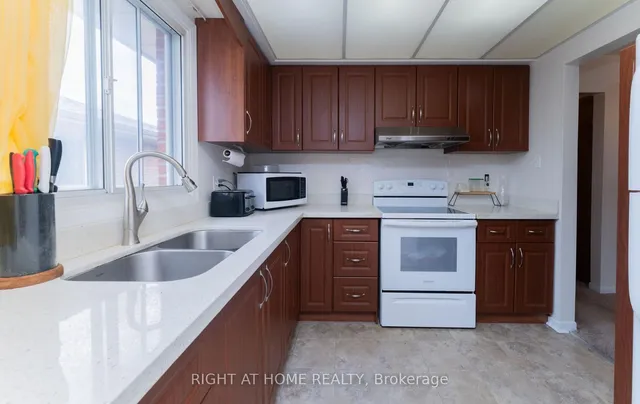 Additional image 4 of 254 Apache Tr