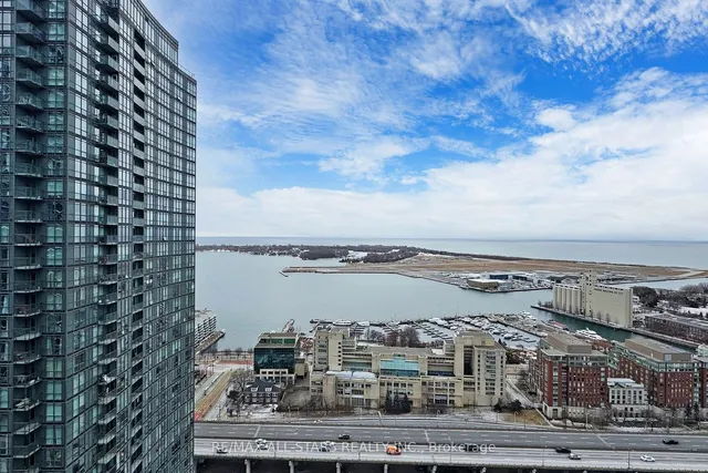 Additional image 25 of 15 Fort York Blvd Unit 4211