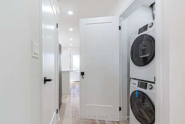 Additional image 19 of 961 Victoria Park Ave