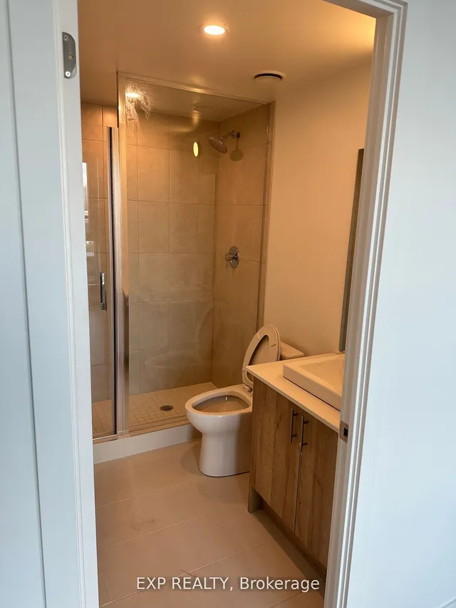 Additional image 8 of 1195 The Queens Way Unit 903