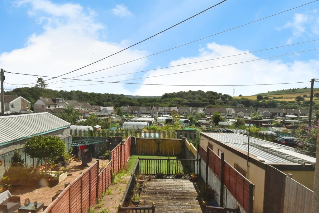 Additional image 16 of The Avenue, Edwardsville, Treharris