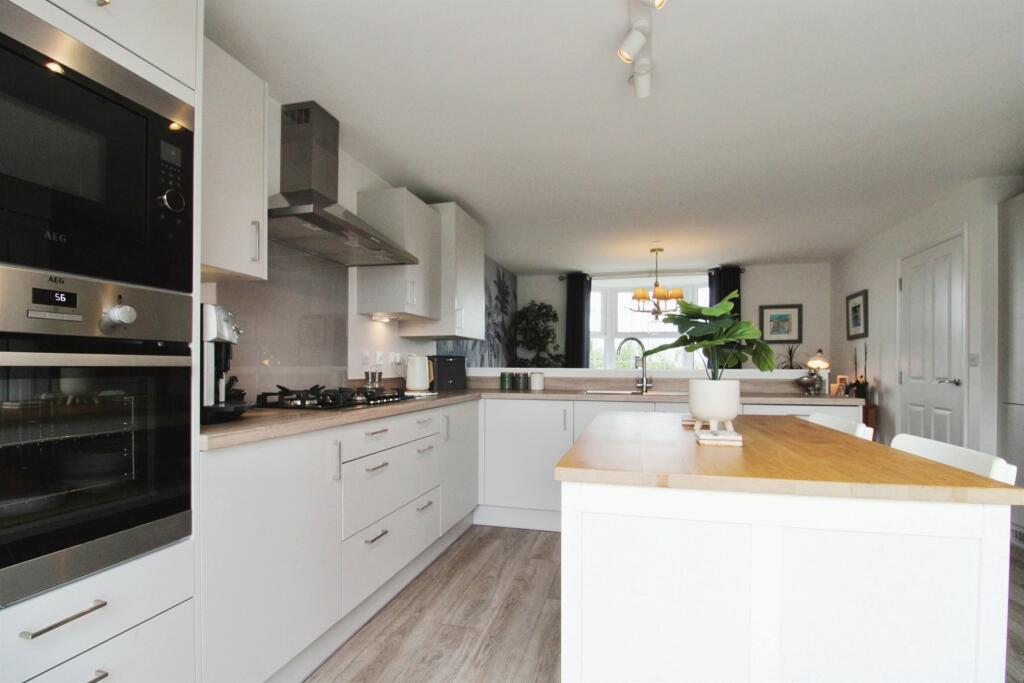 Additional image 19 of Rhodfa'r Hurricane, St. Athan, Barry