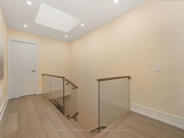 Additional image 18 of 137 Prescott Ave