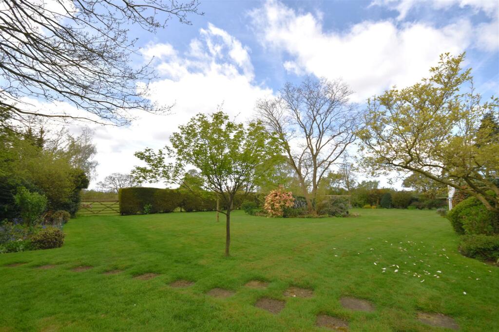 Additional image 27 of Hanns Hall Road, Neston, Cheshire