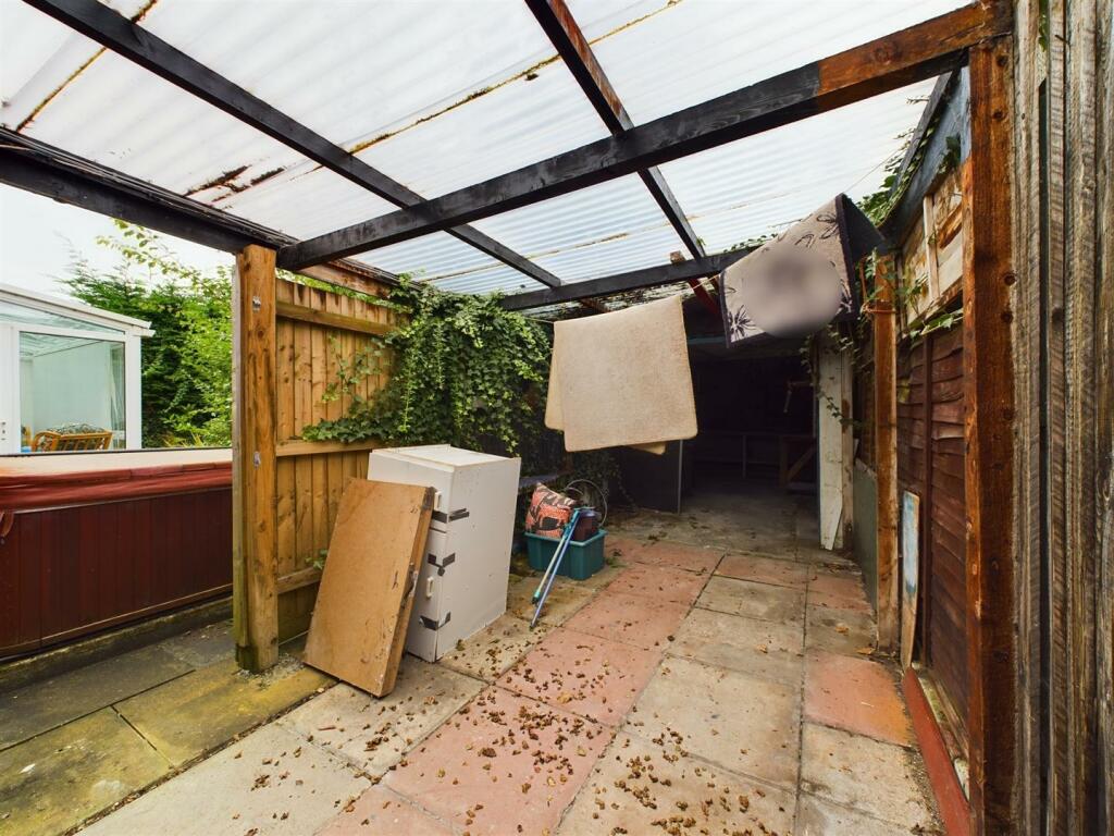 Additional image 41 of Childwall Avenue, Wirral