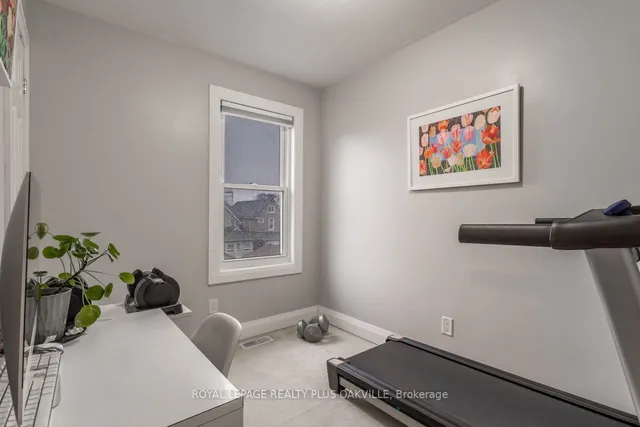 Additional image 22 of 29 1/2 Rosemont Ave