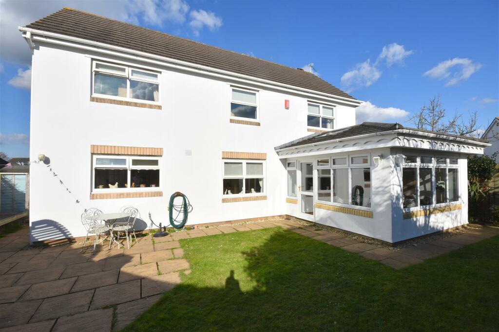 Additional image 15 of Starlight View, 156 Westward Rise, Barry, Vale of Glamorgan, CF62 6NQ