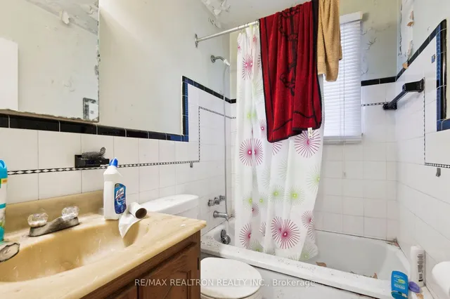 Additional image 25 of 201 Churchill Ave