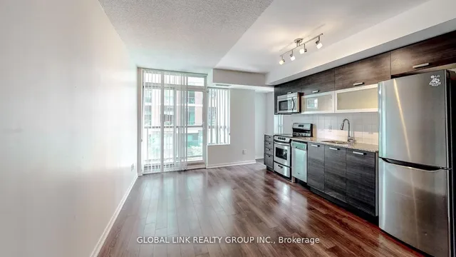 Additional image 25 of 68 Abell St Unit 325