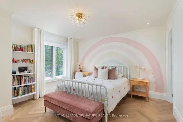 Additional image 30 of 28 Queen Mary's Dr