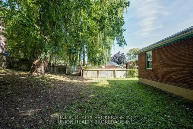 Additional image 26 of 28 Fishleigh Dr