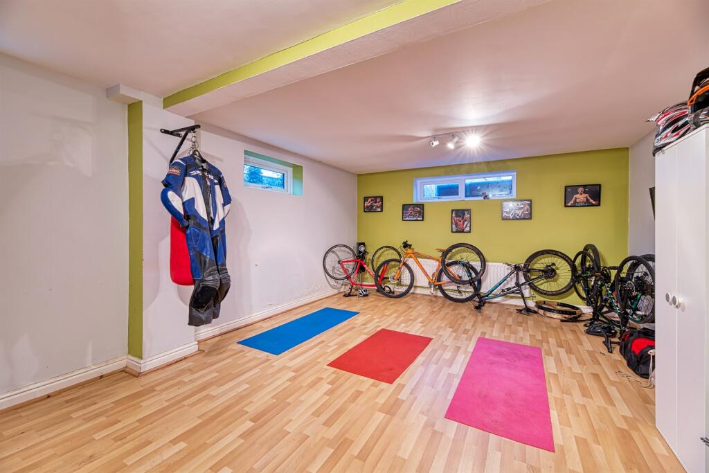 Additional image 29 of Marsh Lane, Elton, Chester