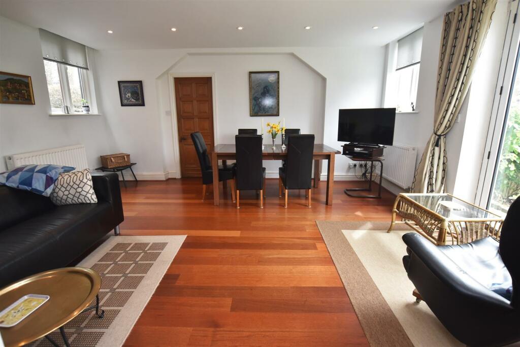 Additional image 21 of Mere Hall, Oxton