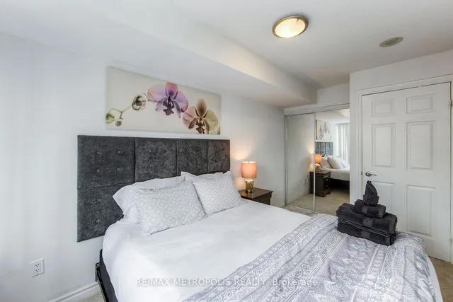 Additional image 17 of 270 Wellington St Unit 1002