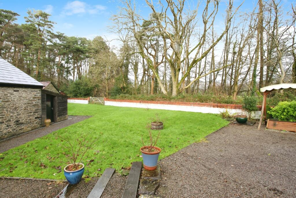 Additional image 14 of Berwerdd Du Farm Barn, Pontypridd