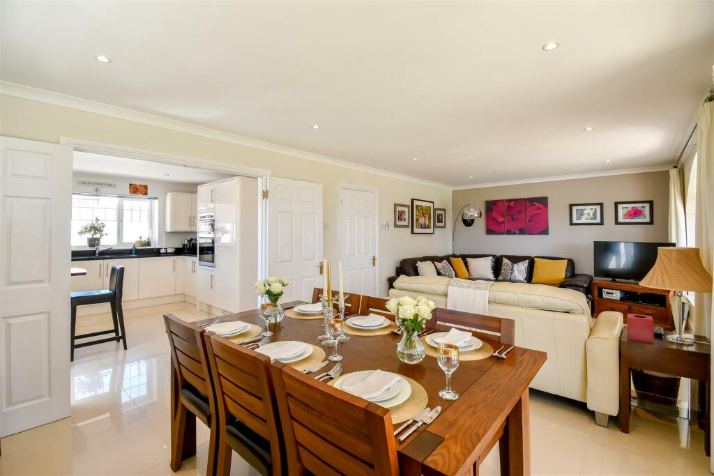 Additional image 31 of Beach Road, Swanbridge, Penarth