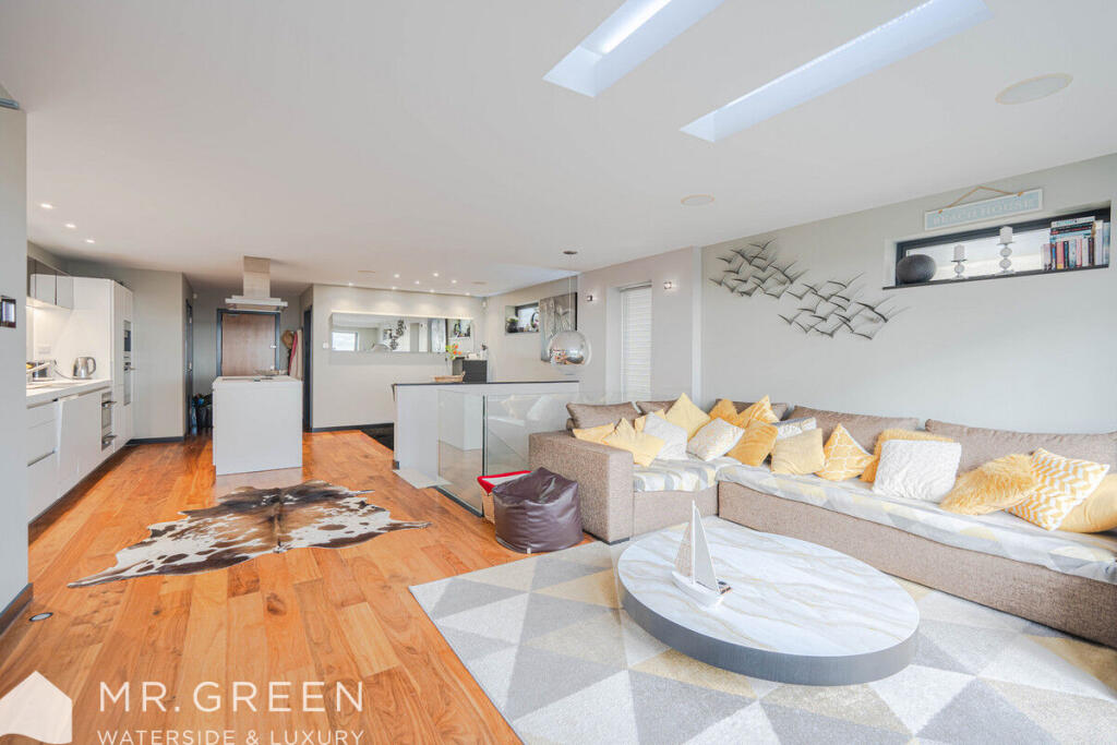 Additional image 11 of Ocean, 53 Boscombe Overcliff Drive, Bournemouth, BH5 2DW