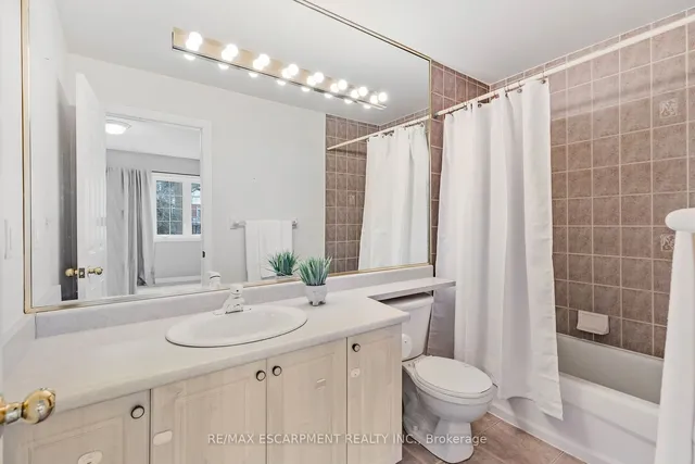 Additional image 16 of 100 Beddoe Dr Unit 110