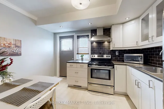 Additional image 18 of 1078 Dovercourt Rd