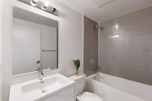 Additional image 17 of 159 Wellesley St Unit 1809