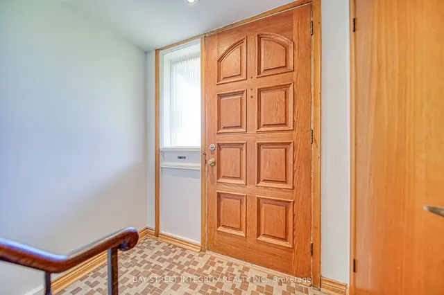 Additional image 3 of 12 Martini Dr