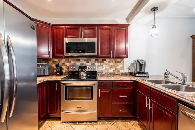 Additional image 13 of 76 Park Row