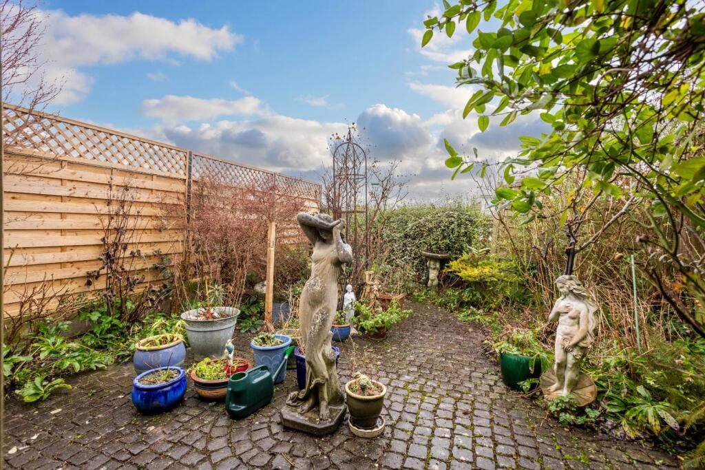 Additional image 15 of Gorse Close, Portslade, Brighton