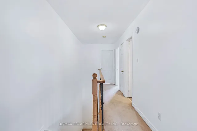 Additional image 17 of 100 Beddoe Dr Unit 110