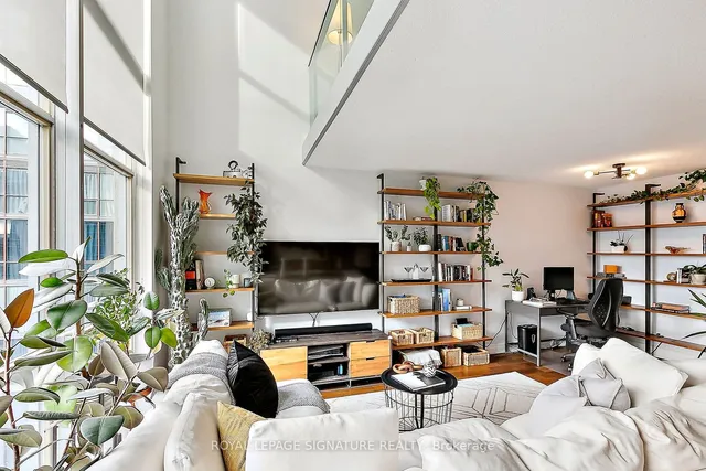 Additional image 11 of 36 Blue Jays Way Unit 903