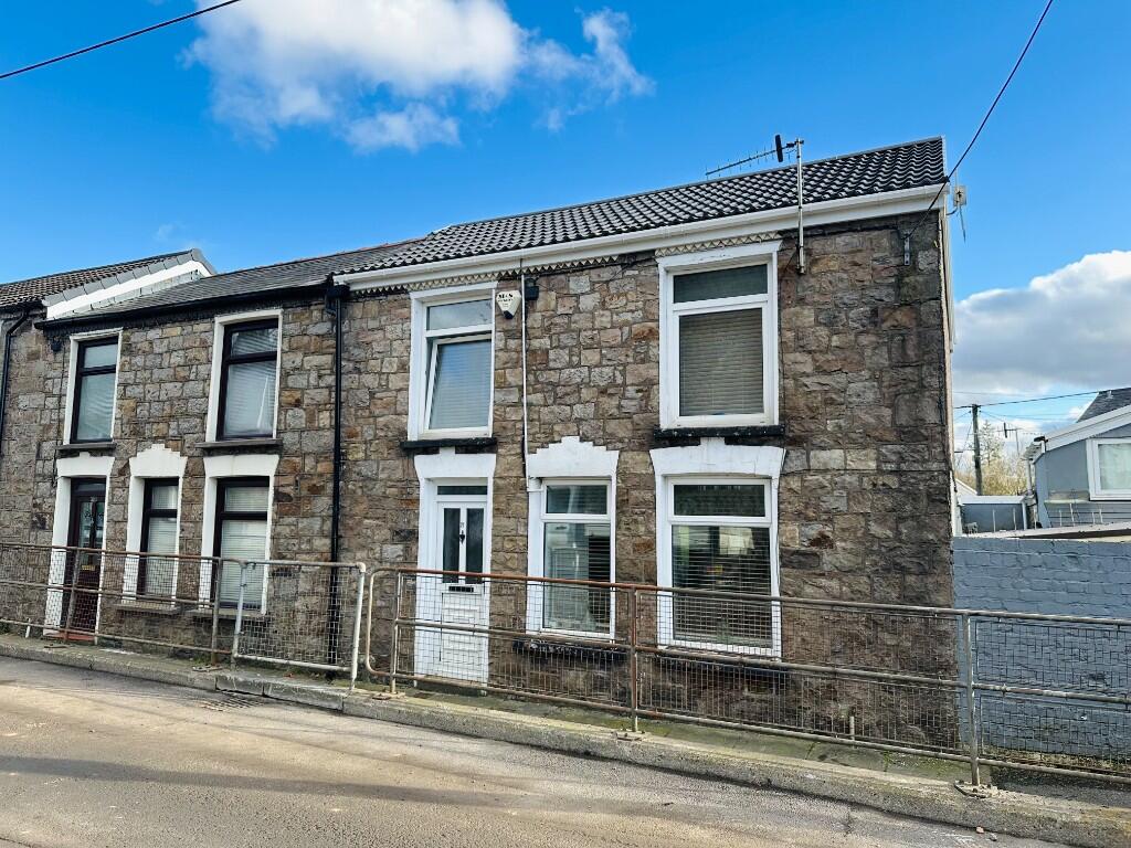 Lower Vaynor Road, Cefn Coed, Merthyr Tydfil, CF48 2LY