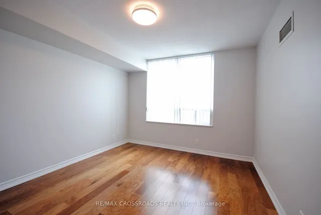 Additional image 12 of 68 Grangeway Ave Unit 503