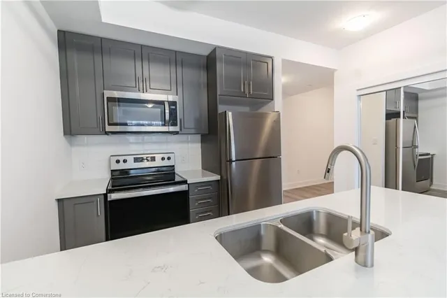 Additional image 9 of 450 Dundas St Unit 1007