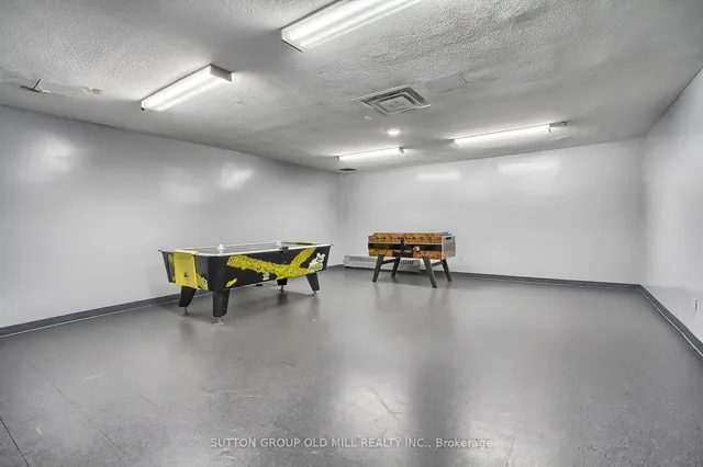 Additional image 34 of 362 The East Mall Unit 1908