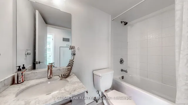 Additional image 26 of 68 Abell St Unit 325