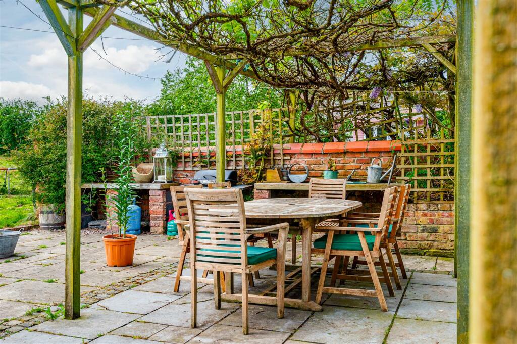 Additional image 30 of Thornton Common Road, Thornton Hough, Wirral