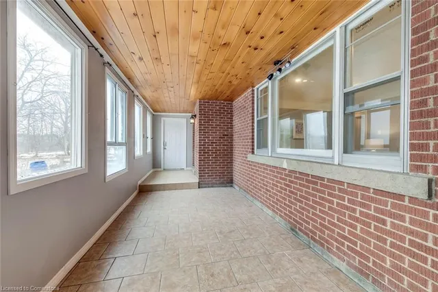 Additional image 5 of 8110 Chippewa Rd