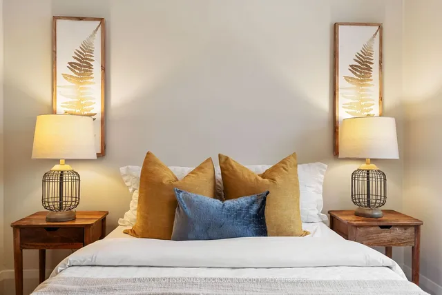 Additional image 12 of 582 Willard Ave