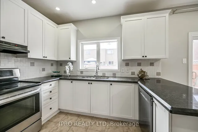 Additional image 10 of 21 Pebble Valley Ave