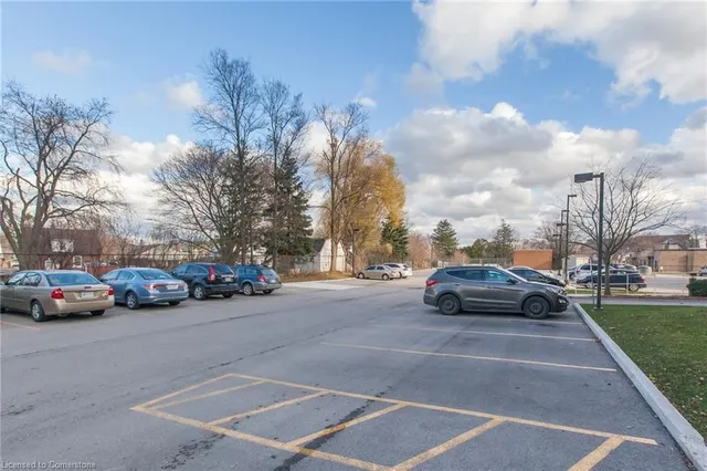 Additional image 14 of 1414 King St Unit 206