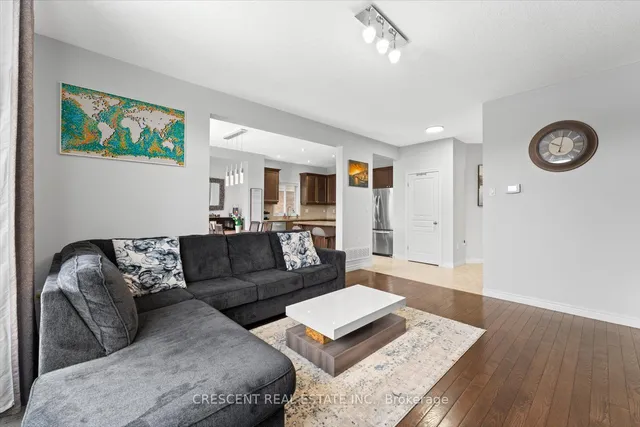 Additional image 14 of 28 Irwin Ave