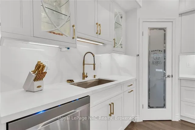 Additional image 8 of 122 Shoreview Pl