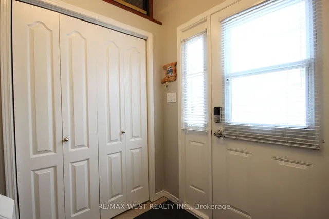 Additional image 6 of 10 Frances Ave