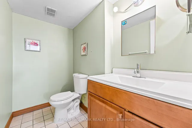 Additional image 10 of 5 Frith Rd Unit 701