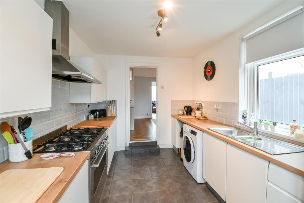 Additional image 23 of Everard Street, Barry