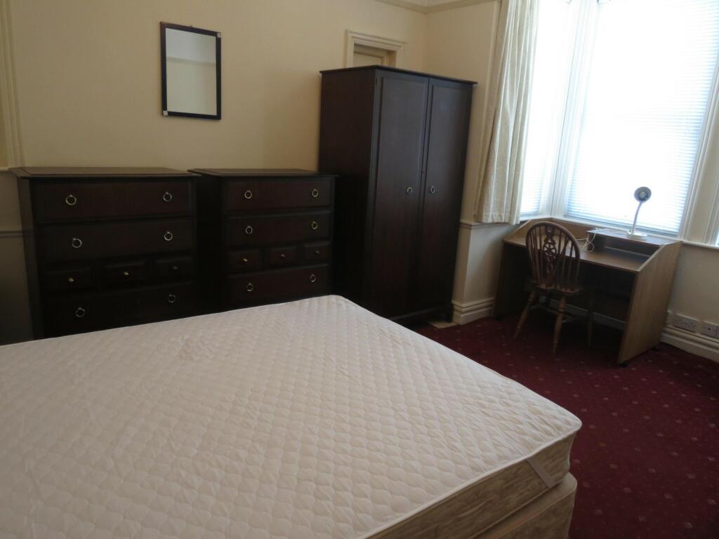 Additional image 5 of 5 bedroom Detached House in Winton