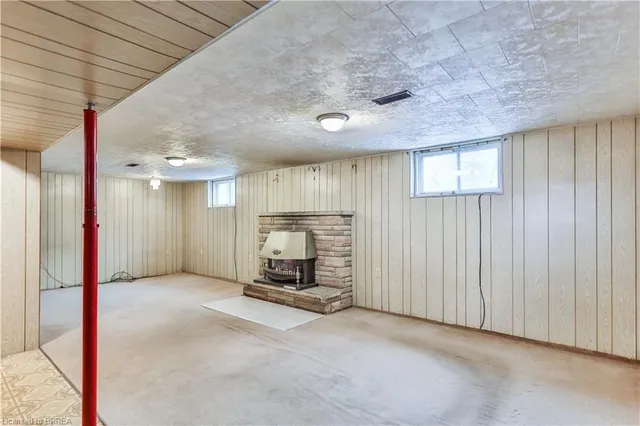 Additional image 26 of 15 Queensbury Dr